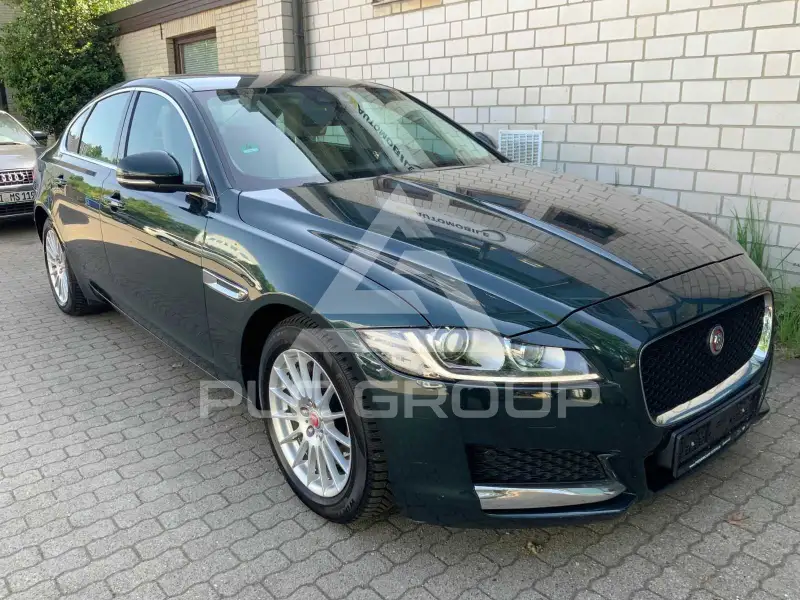 2017 Jaguar XF