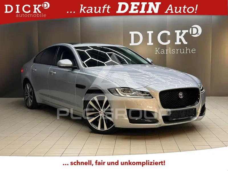 2017 Jaguar XF