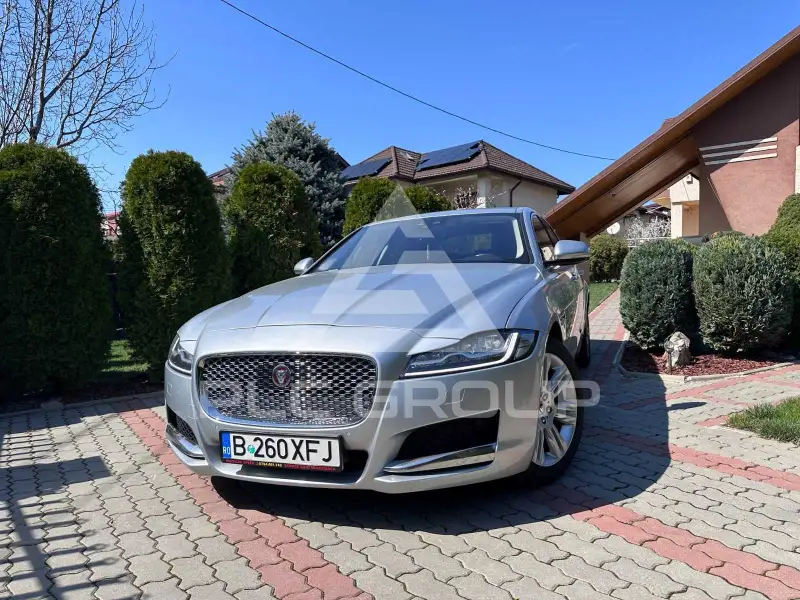 2017 Jaguar XF