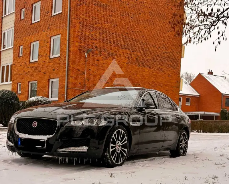 2017 Jaguar XF