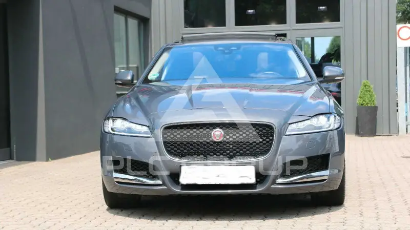 2017 Jaguar XF