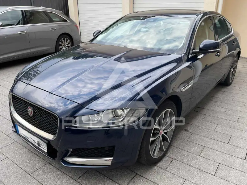 2017 Jaguar XF