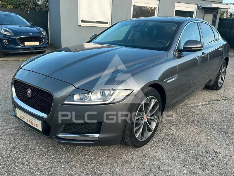 2017 Jaguar XF