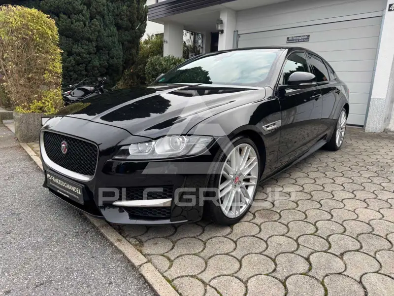 2017 Jaguar XF