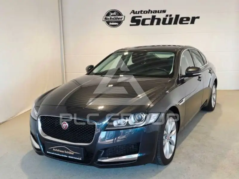 2017 Jaguar XF