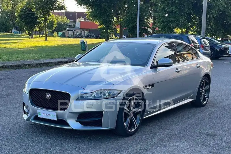 2017 Jaguar XF