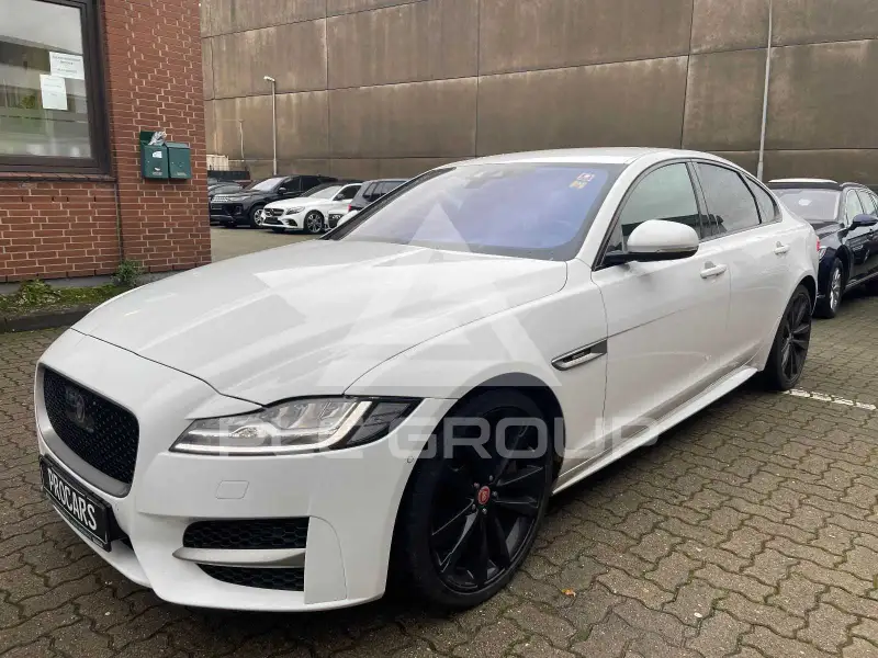 2017 Jaguar XF