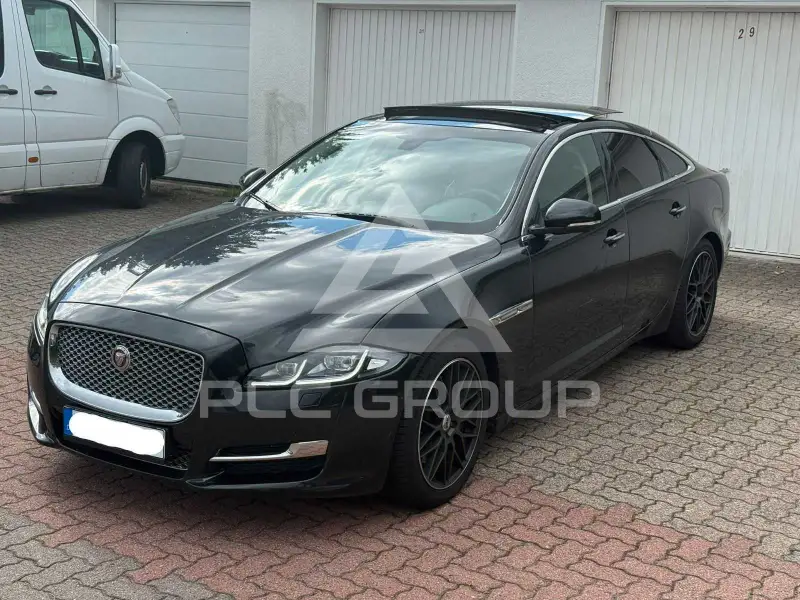 2017 Jaguar XJ