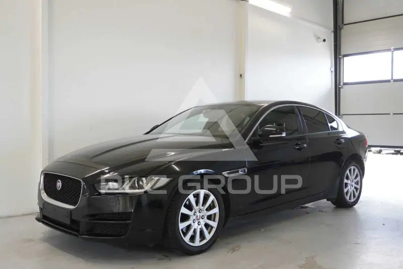 2017 Jaguar XE