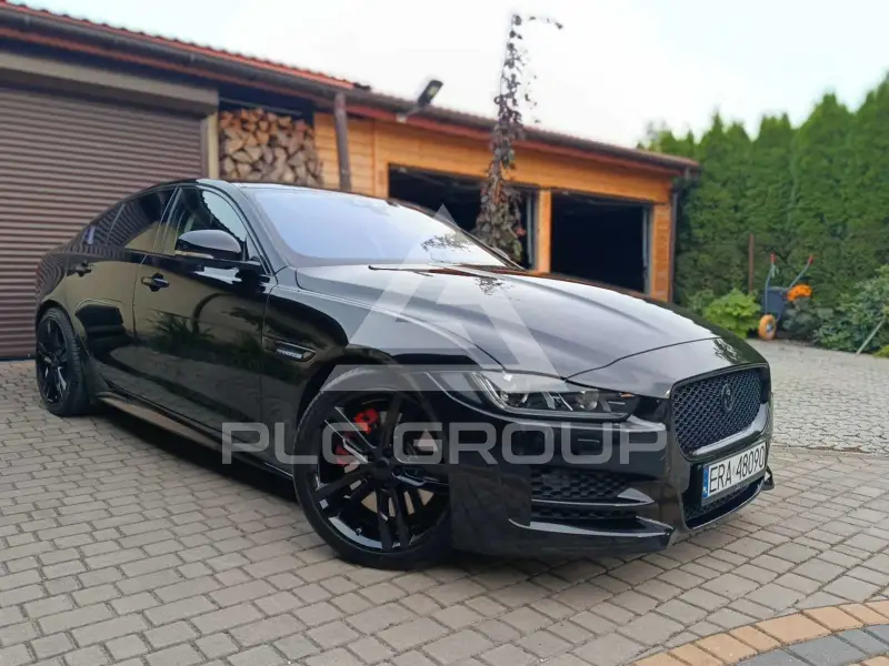 2017 Jaguar XE