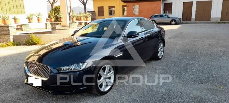 2017 Jaguar XE