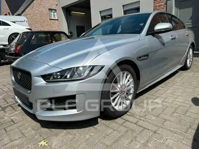 2017 Jaguar XE