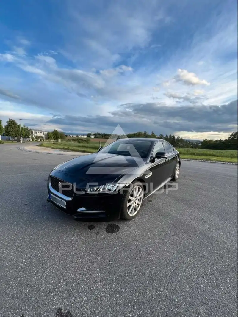 2017 Jaguar XE