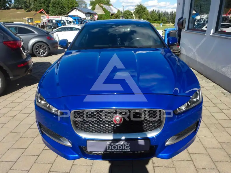 2017 Jaguar XE