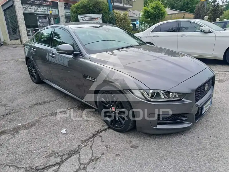 2017 Jaguar XE