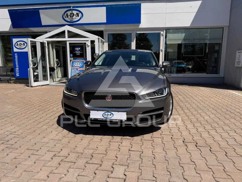 2017 Jaguar XE