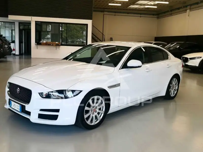 2017 Jaguar XE