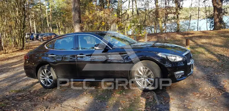 2017 Infinity Q70