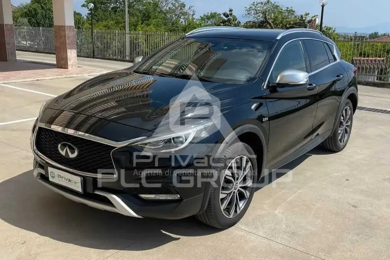2017 Infinity QX30