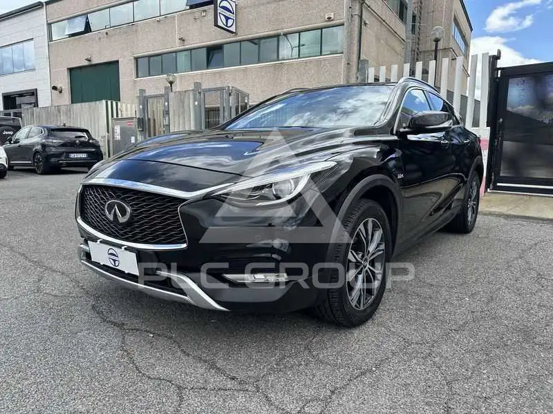2017 Infinity QX30