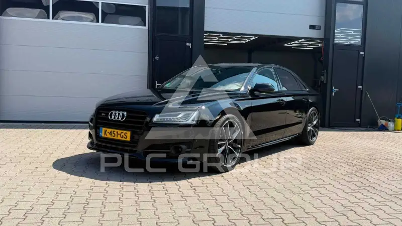2017 Audi S8
