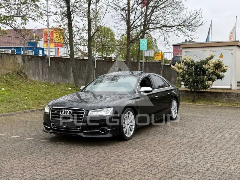 2017 Audi S8