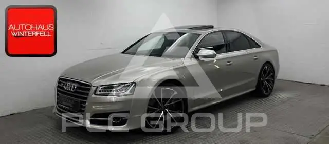2017 Audi S8