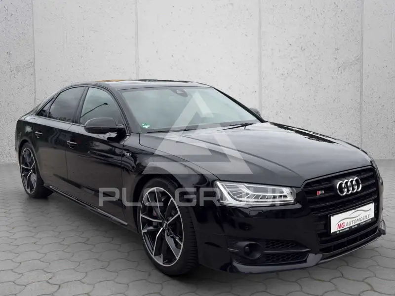 2017 Audi S8