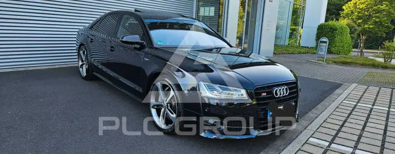 2017 Audi S8