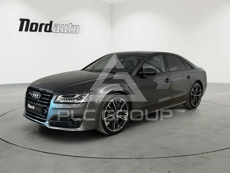2017 Audi S8