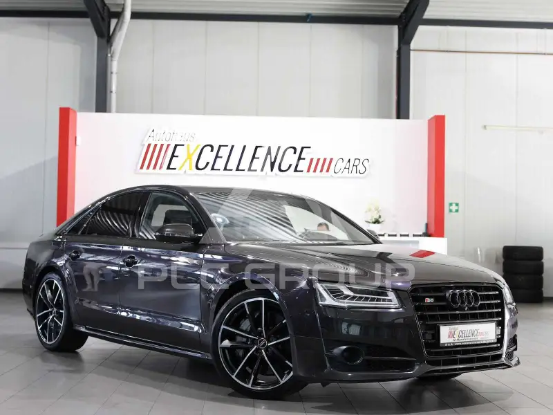 2017 Audi S8