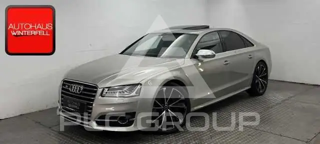 2017 Audi S8