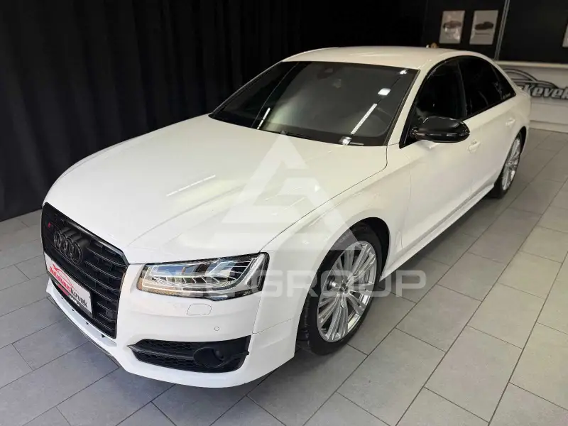 2017 Audi S8