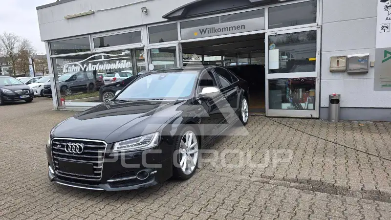 2017 Audi S8