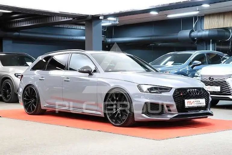 2017 Audi RS4