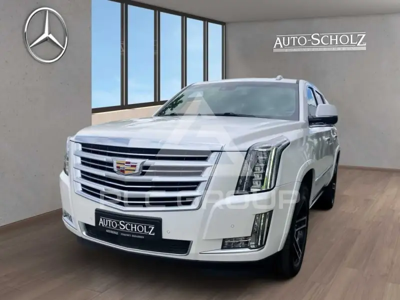 2017 Cadillac ESCALADE