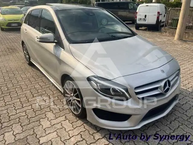 2017 Mercedes Benz B 200