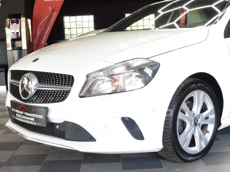 2017 Mercedes Benz A 180