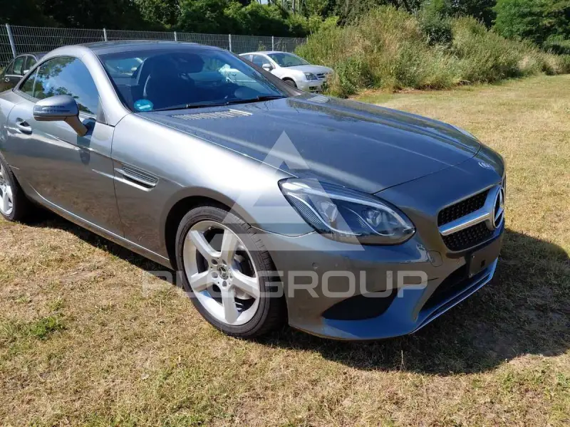 2017 Mercedes Benz SLC 200