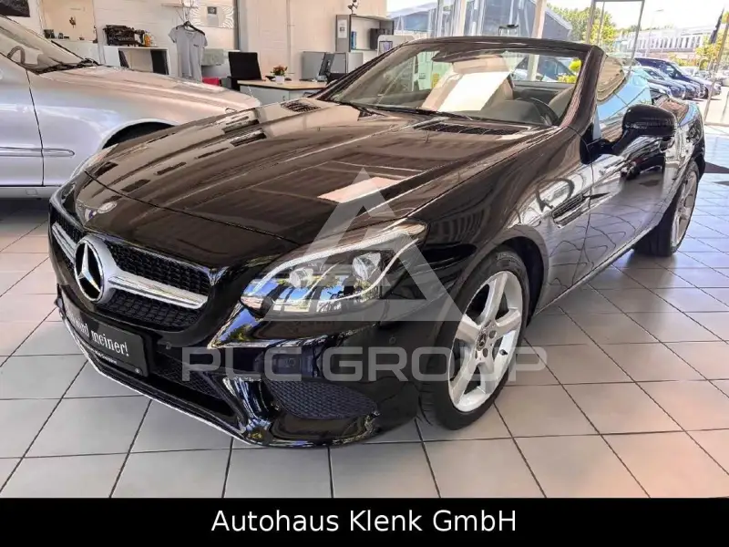 2017 Mercedes Benz SLC 200