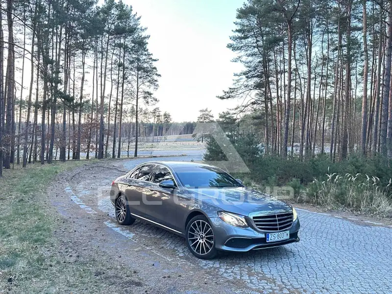 2017 Mercedes Benz E 300