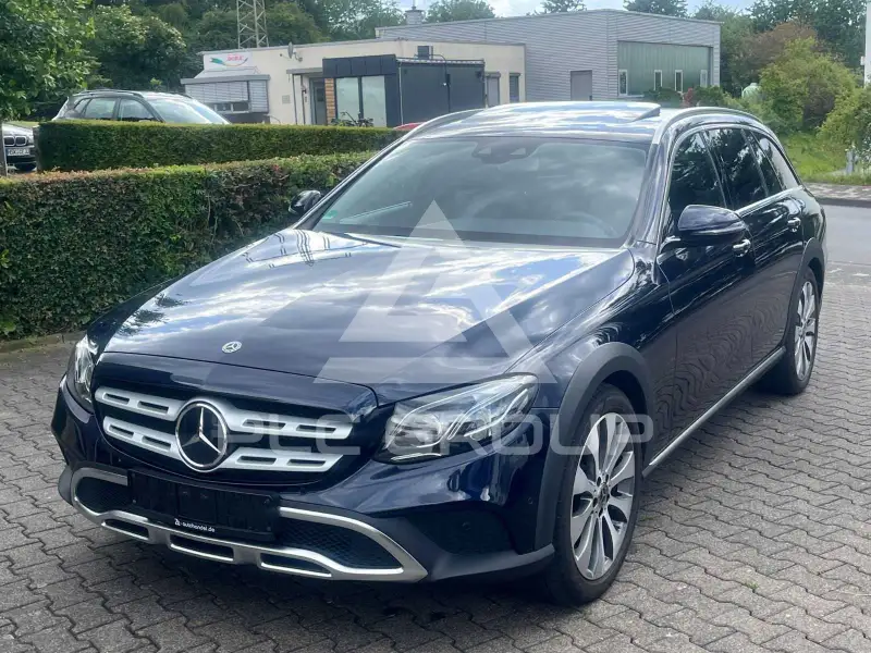 2017 Mercedes Benz E 220