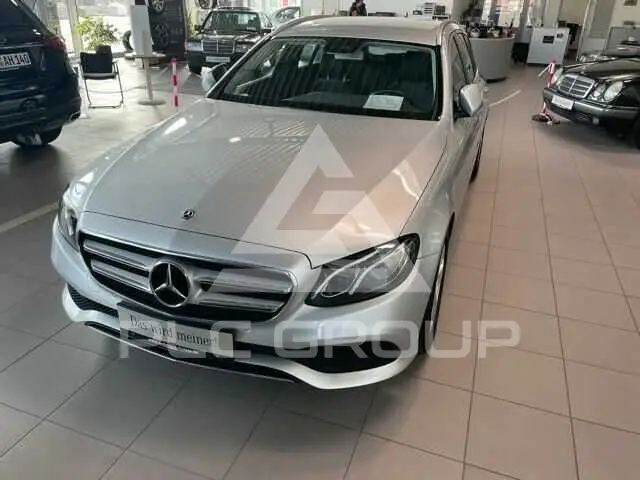 2017 Mercedes Benz E 220