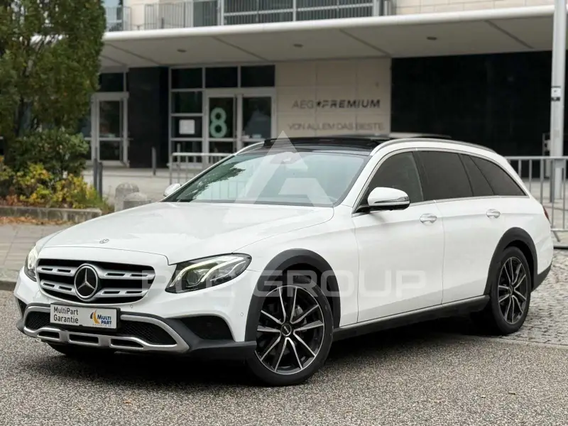 2017 Mercedes Benz E 220