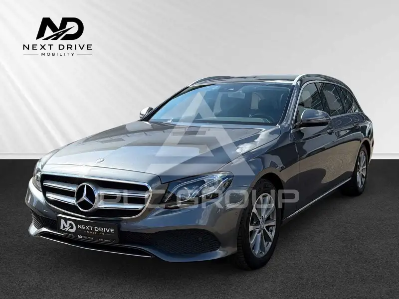 2017 Mercedes Benz E 220