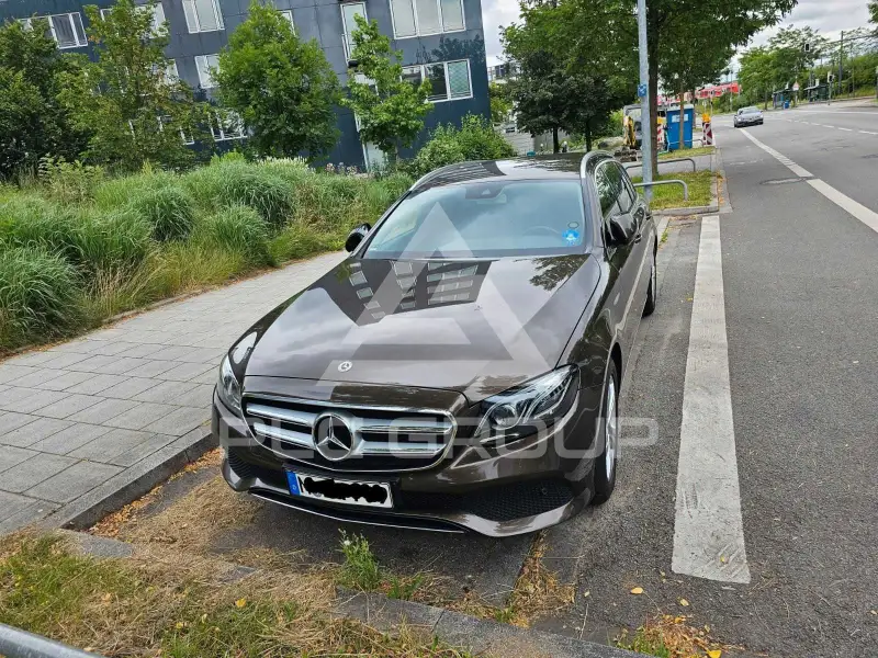 2017 Mercedes Benz E 220