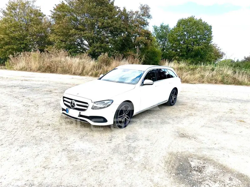 2017 Mercedes Benz E 220