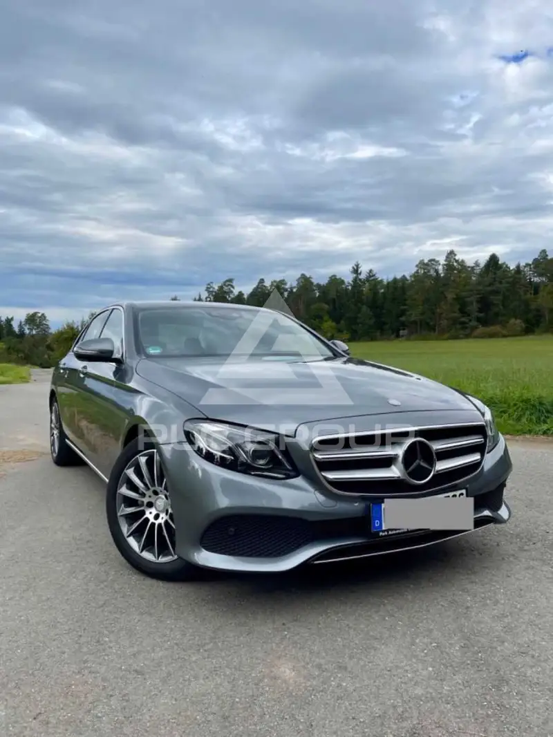 2017 Mercedes Benz E 220