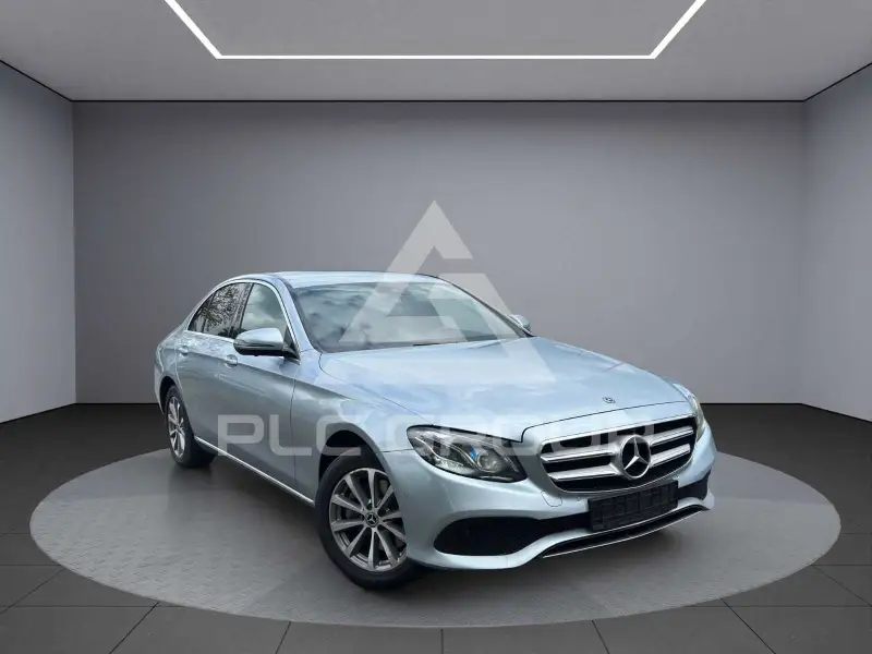 2017 Mercedes Benz E 220
