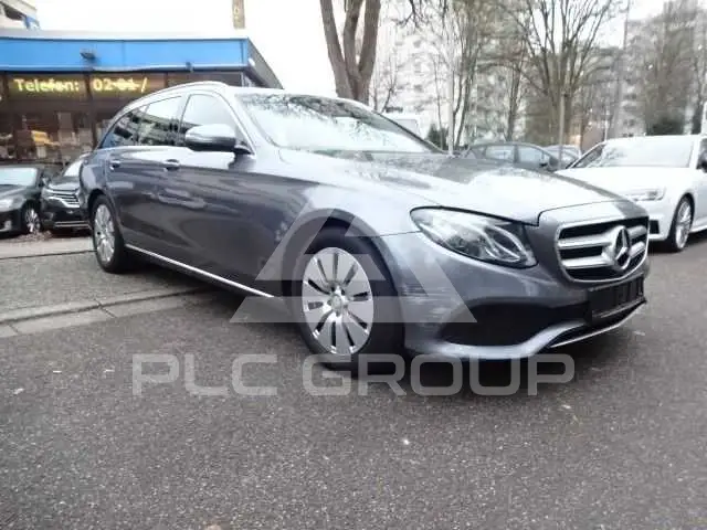 2017 Mercedes Benz E 220